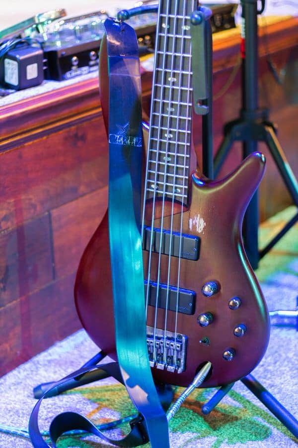 How To Choose A Bass Guitar