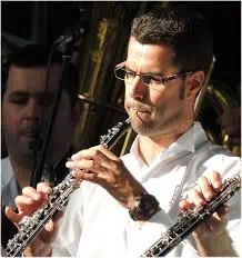 How to play the Oboe