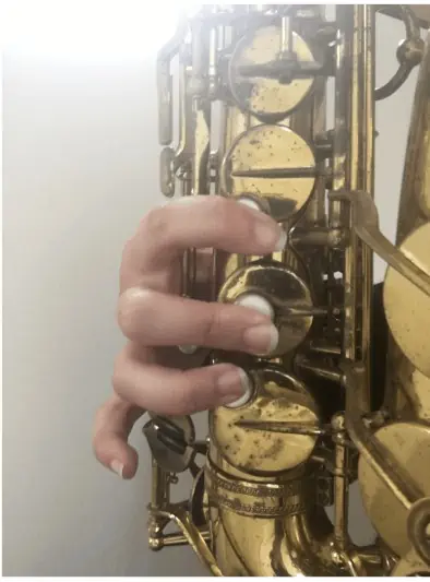 How to play the saxophone