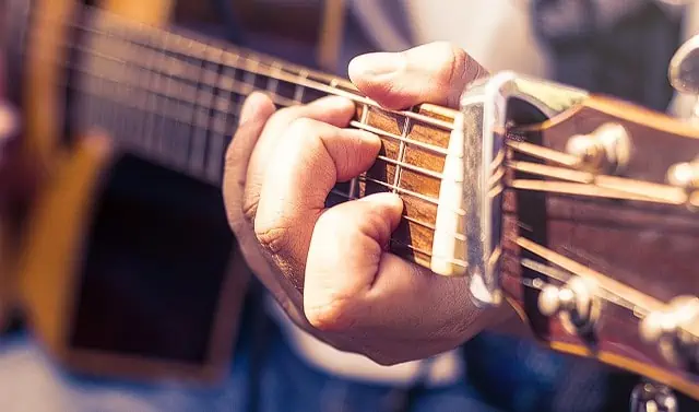 21 Guitar Tips For Beginners