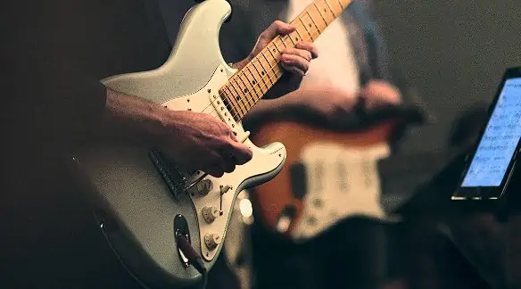 Guitar Free