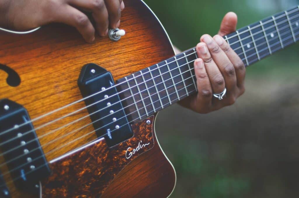 12 Best Bass Guitar Under 200