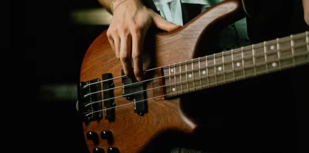 Tips For Maintaining A Bass Guitar