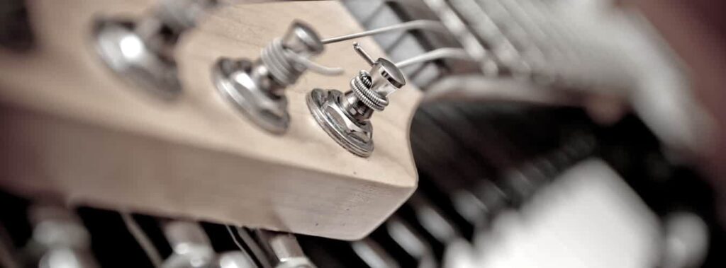 Gift For Guitarist: Perfect Picks They'Ll Love Recommended Apps For Tuning Acoustic Guitars