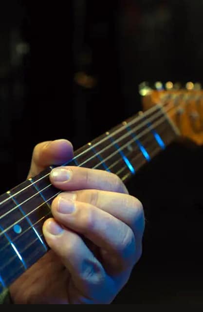 Light Vs Heavy Guitar Strings - Which Gauge Do You Need? Gauge Of Guitar Strings To Use