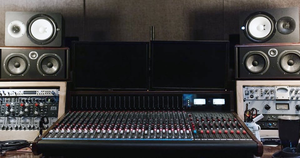 Amplifiers And Sound Mixer