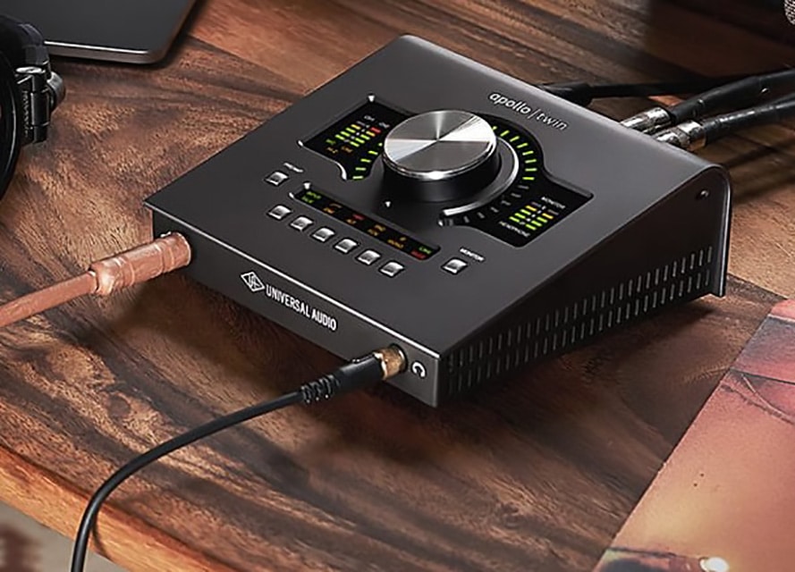 Apollo Twin Universal Audio: Unleashing Studio-Quality Sound At Home Apollo Twin Universal Port Connection