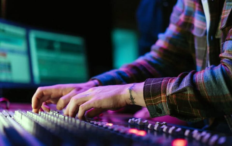 Cheapest Audio Interface: Unlock Professional Sound On A Budget Optimizing For Instruments And Vocals