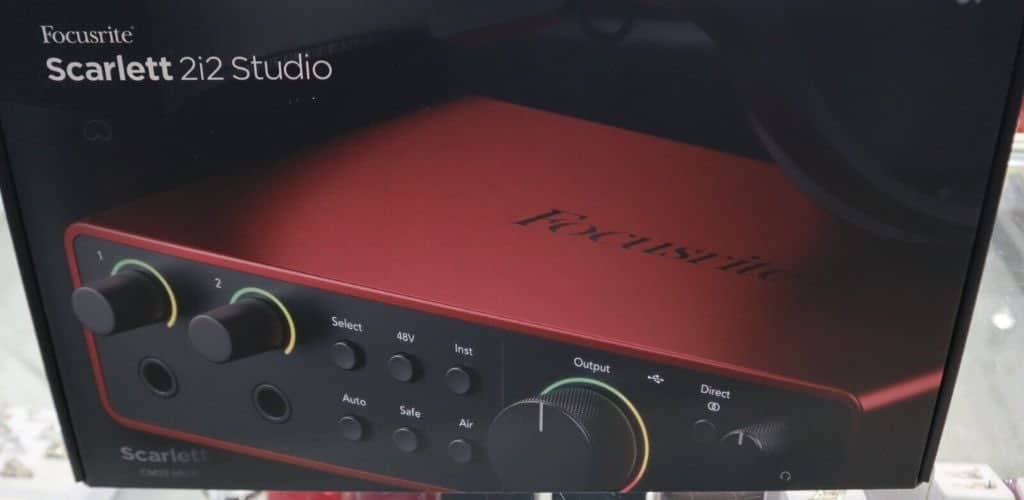 Podcast Kit: Unlock Your Audio Potential Today Focusrite Scarlett 2I2 (4Th Gen) Image Taken By Teds-List