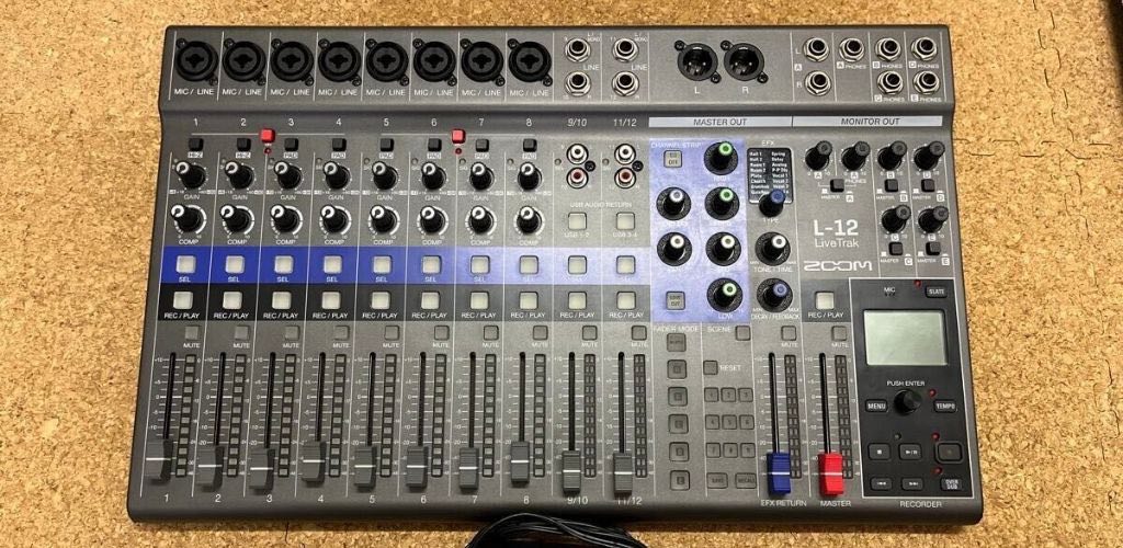 Podcast Kit: Unlock Your Audio Potential Today Zoom Livetrak L-12 Image Taken By Teds-List