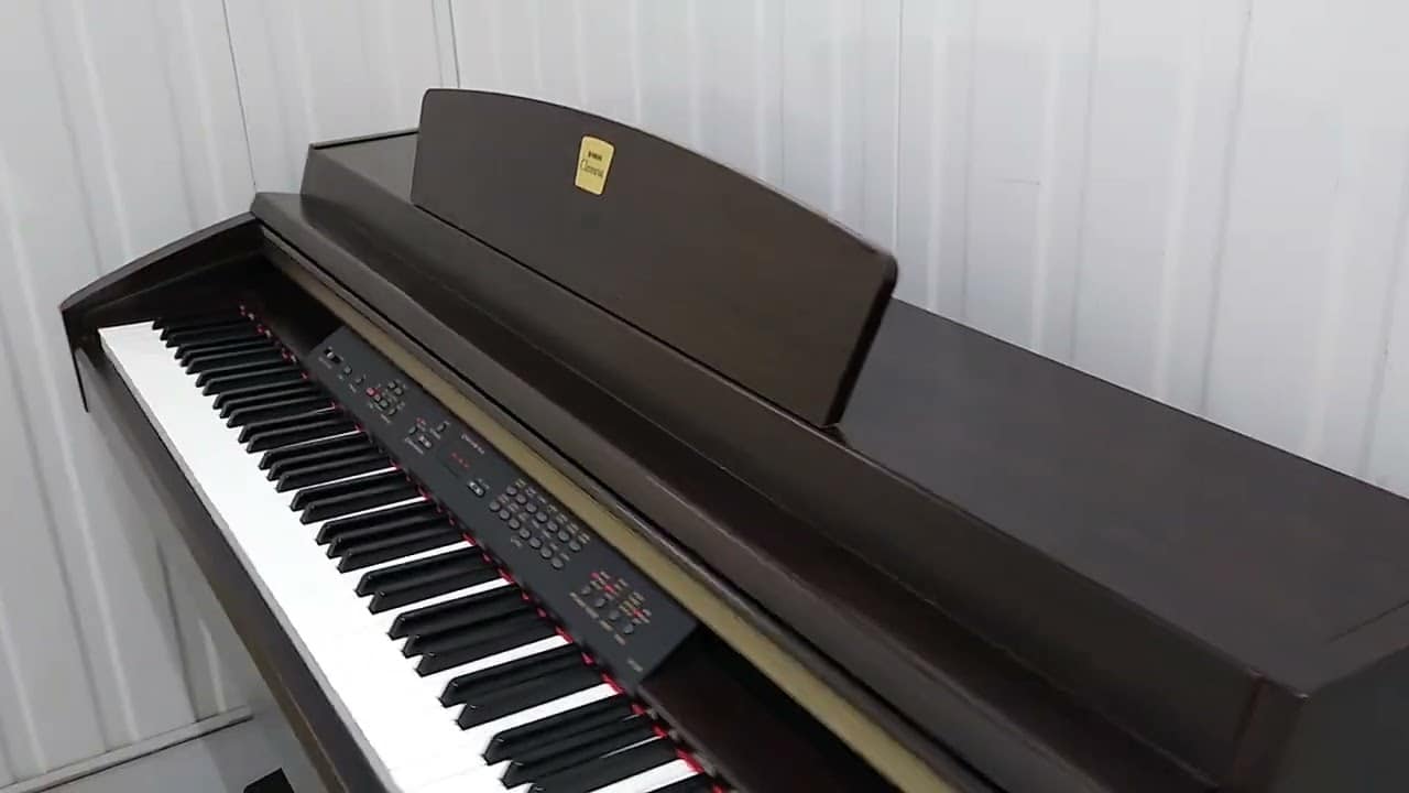 yamaha-clavinova-clp-230-