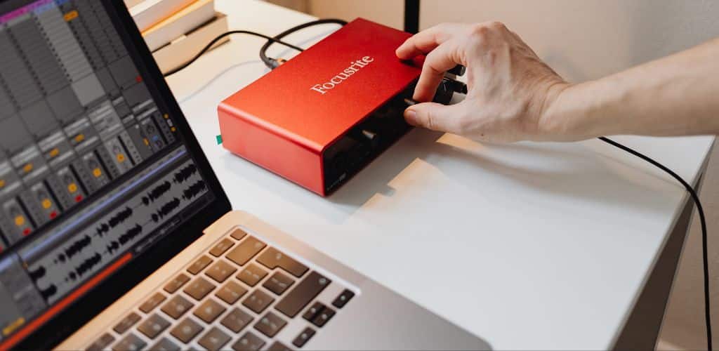 How To Connect Focusrite To Mac A Focusrite Connected To A Macbook Laptop