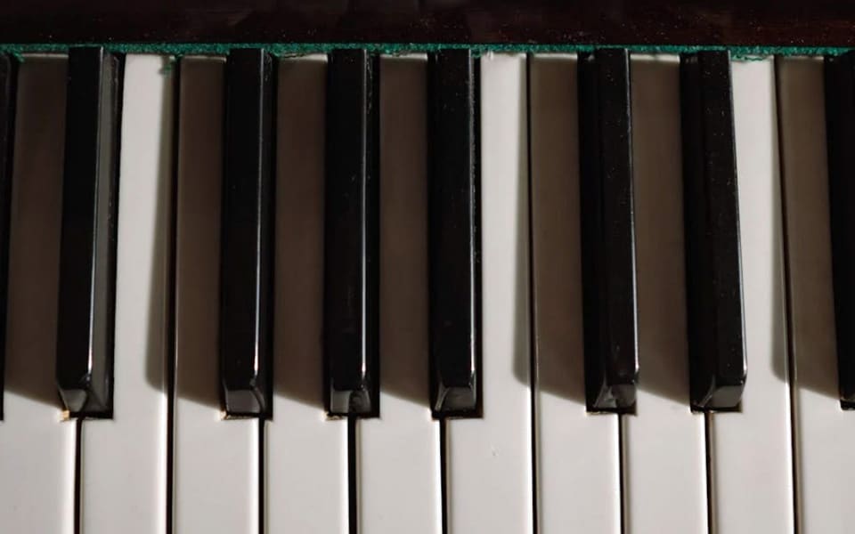 Yamaha P115B Digital Piano: In-Depth Review, Features &Amp; Buyer’s Guide Piano Keys