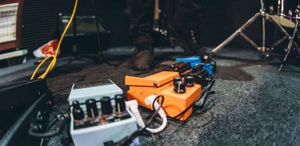 How To Use A Guitar Pedal