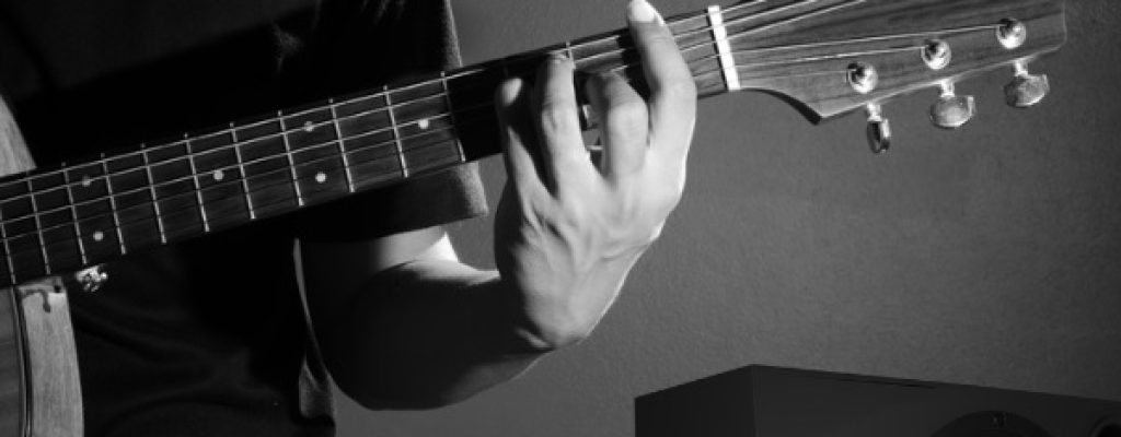 Other Differences In Electro-Acoustic Guitars